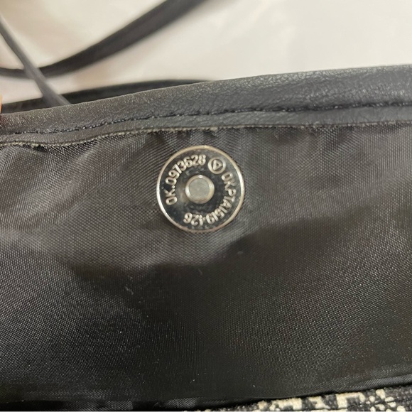 Steve Madden Black Paisley Crossbody Purse Bag Mini Small White Hearts Chain - Picture 6 of 10